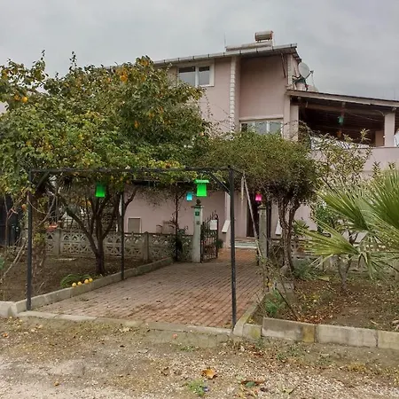 Villa Koru Konaklama *